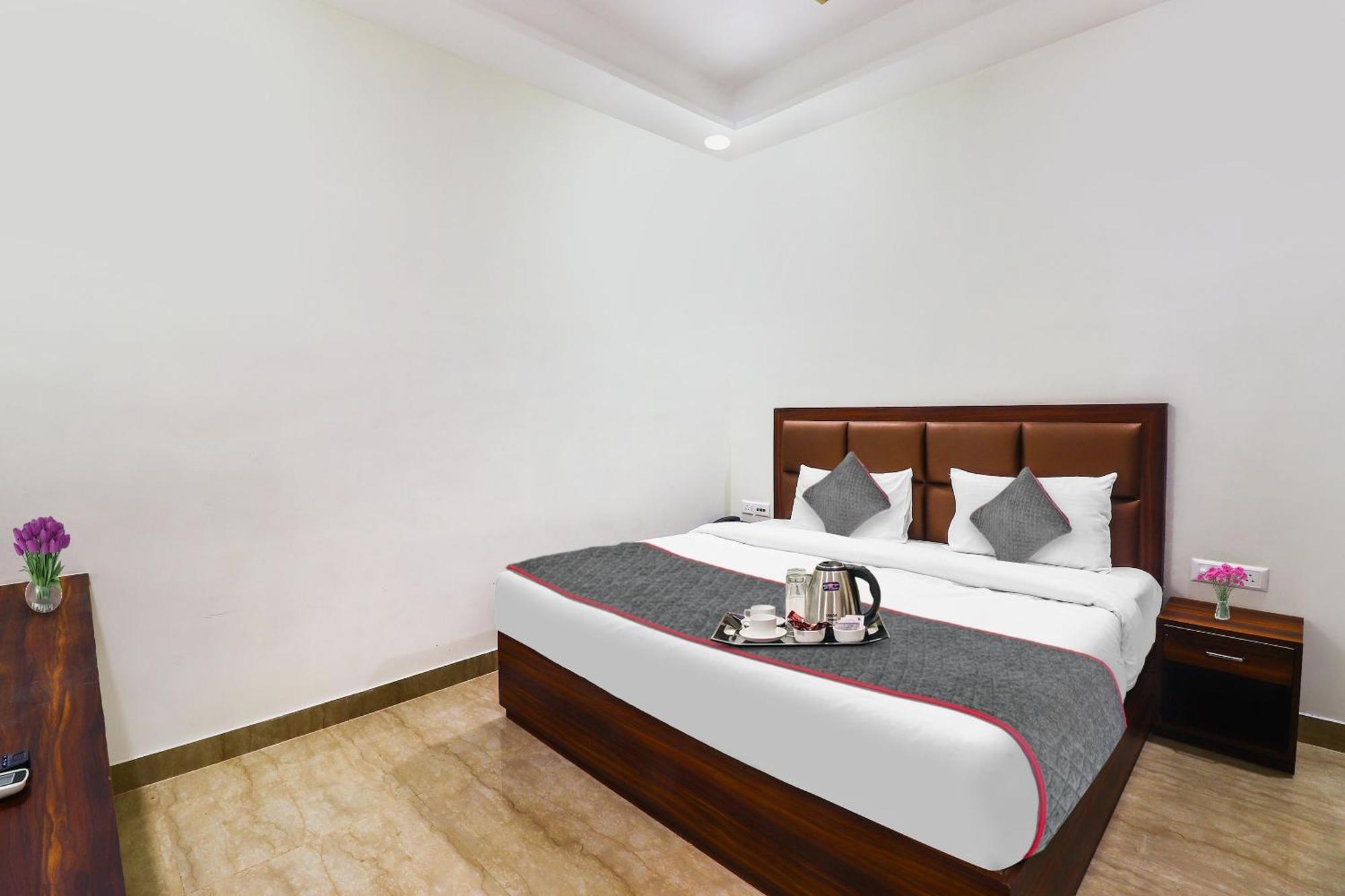 Hotel O Golden Grand Agra  Ngoại thất bức ảnh