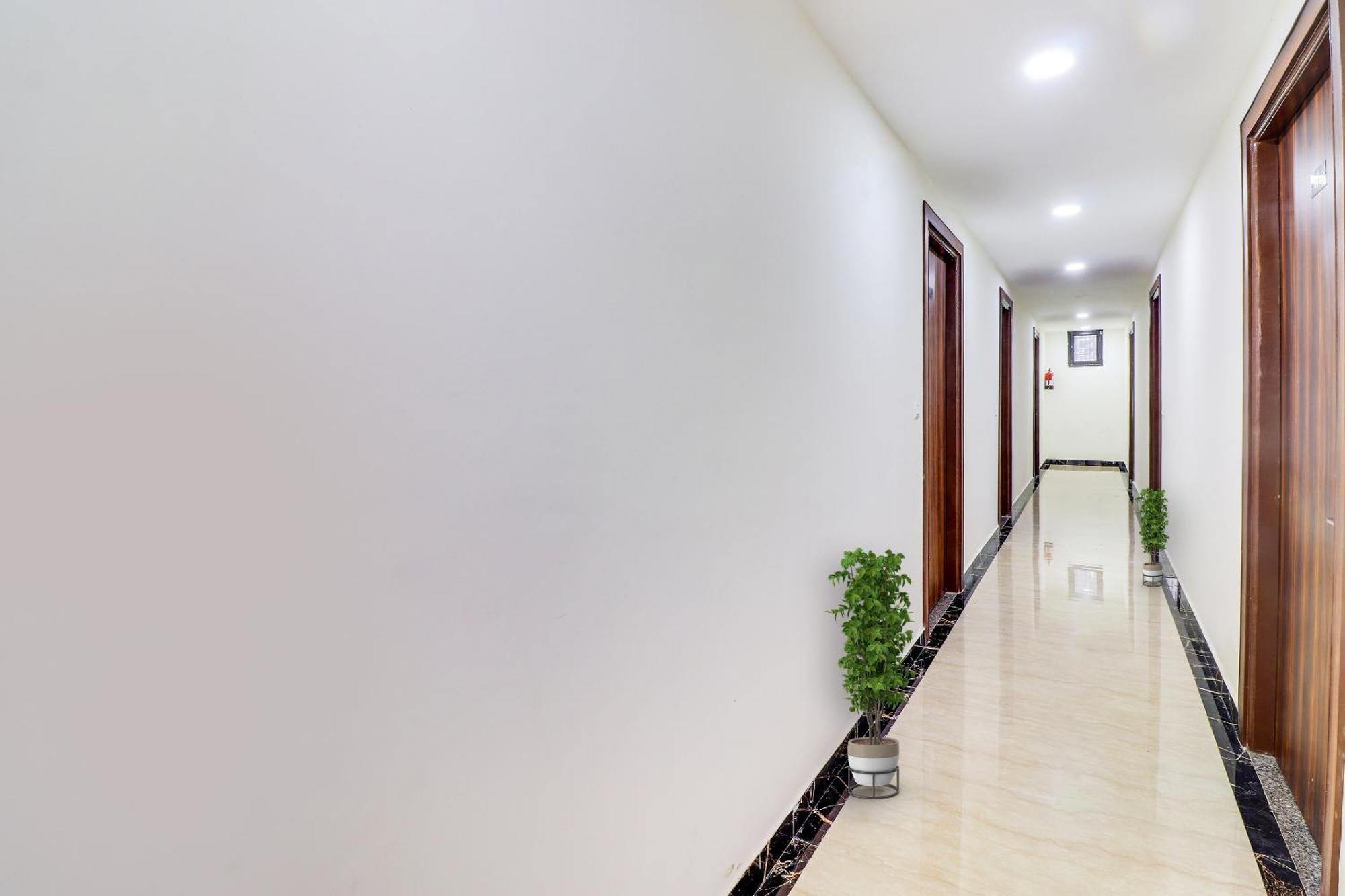 Hotel O Golden Grand Agra  Ngoại thất bức ảnh