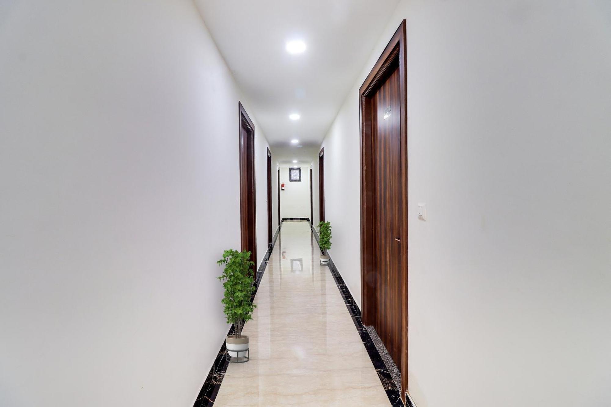 Hotel O Golden Grand Agra  Ngoại thất bức ảnh