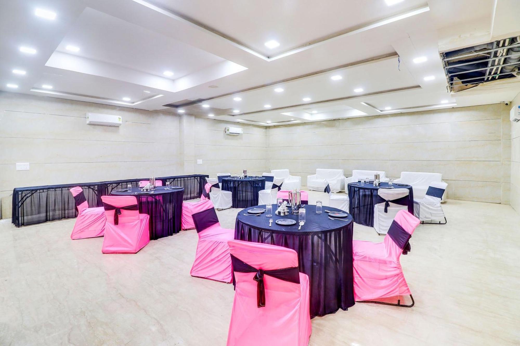 Hotel O Golden Grand Agra  Ngoại thất bức ảnh